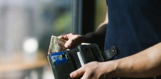 JPMorgan extends banking services to crypto exchanges Coinbase, Gemini JPMorgan extends banking services to crypto exchanges Coinbase, Gemini