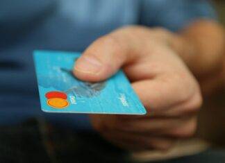 What is the fastest international payment method?