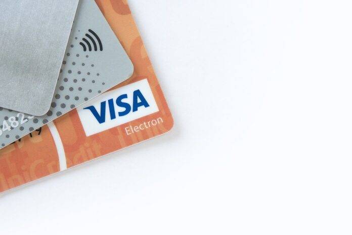 Alipay and WeChat Pay add links to Visa and Mastercard